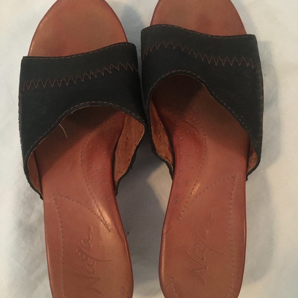LEATHER SHOES WITH ZIG ZAG LEATHER DETAIL